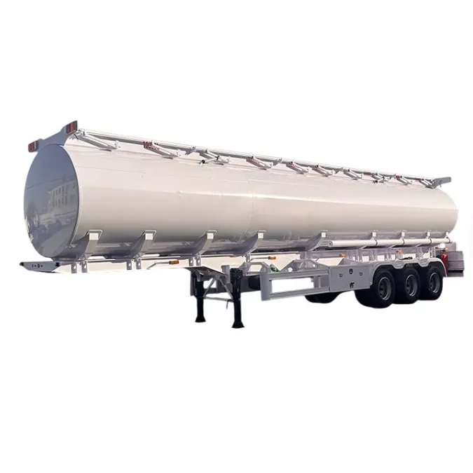 Naczepa cysterna ze stopu aluminium